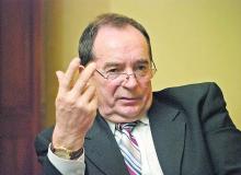 Zdzisław Sawicki od niemal 10 lat jest akcjonariuszem Krosna.  Uważa, że sytuacja spółki uderzyła głównie w jego finanse. Bigger