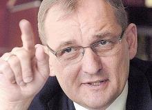 Kazimierz Stańczak, dyrektor generalny Polbanku EFG, zamierza czekać na wyjaśnienia KNF.Bigger