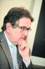 Tadeusz Wesołowski (u góry) sprzedaje wraz z żoną Ewą akcje Prospera kierowanemu przez Piotra Sucharskiego Torfarmowi.