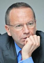 Czy po tym,  jak zmieni się właściciel Warty, jej aktualny prezes – Krzysztof Kudelski  – zachowa stanowisko? 