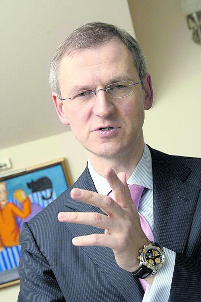 Mariusz Grendowicz, BRE Bank O wyborze audytora BRE Banku decydują akcjonariusze. Spółka, podobnie jak kontrolujący 70 proc. jej akcji Commerzbank, korzysta z usług PwC.