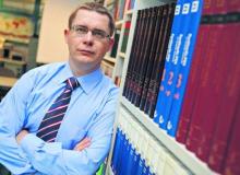 dr. Grzegorz Tchorek, doradca w Biurze ds. Integracji ze Strefą Euro w Narodowym Banku Polskim i adiunkt Wydziału Zarządzania Uniwersytetu WarszawskiegoBigger