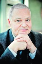 Szybka przesiadka na stanowisku prezesa Polkomtela w maju 2008 r., gdy Jarosław Bauc (na dole)  zastąpił Adama Glapińskiego (u góry), podniosła wynagrodzenia zarządu spółki.