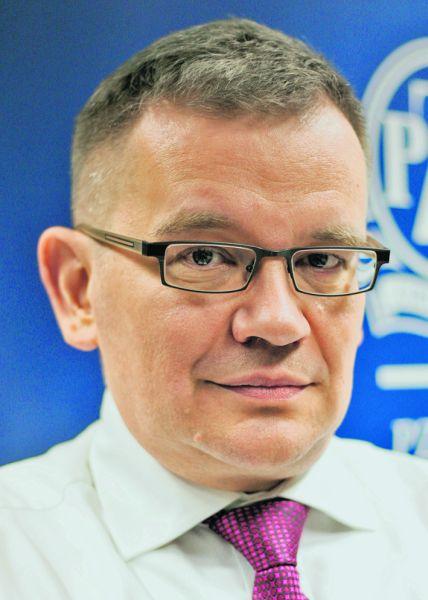 Zarówno Andrzej Ladko (u góry), jak i Mariusz Sarnowski pracują już  w największej w kraju firmie ubezpieczeniowej. 