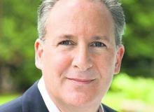 Peter Schiff, 46-letni założyciel i główny strateg firmy inwestycyjnej Euro Pacific Capital. Wybuch kryzysu w 2007 r. potwierdził ostrzeżenia, które ten liberalny ekonomista formułował wiele lat wcześniej, co przyniosło mu znaczny  rozgłos. Bigger