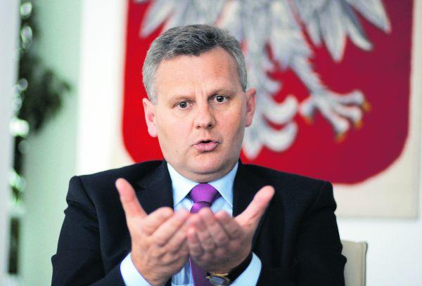 Aleksander Grad, minister skarbu, podczas ubiegłorocznej wizyty w Stanach Zjednoczonych zapowiedział, że państwo może sprzedać w 2010 r. 20 proc. akcji PGE.