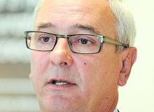 Ju­liusz En­gel­hardt, wi­ce­mi­ni­ster in­fra­struk­tu­ry odpowiedzialny za kolejeBigger