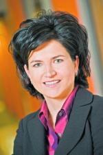 Małgorzata Kołakowska Od stycznia zarządza ING Bankiem Śląskim. Dla niej to powrót do korzeni – w latach 90. zaczynała  swoją karierą zawodową w oddziale ING.  W 2001 roku została dyrektorem na Polskę  i kraje bałtyckie w Europejskim Banku Odbudowy i Rozwoju. Po czterech latach pracy w EBOR wróciła do ING  BSK, gdzie szybko awansowała.  