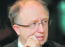 Herbert Wirth, prezes KGHM (u góry), oraz Dariusz Lubera, prezes Tauronu  Polska Energia. Spółki współpracują, już przygotowując budowę nowego bloku w  Elektrowni  Blachownia. Dla uczestników oferty  publicznej ważniej sze mogą być jednak związki kapitałowe obu firm.	Bigger