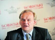 Krzysztof Tryliński, prezes Belvedere, które musi spłacić 550 mln euro zadłużenia. Spółka ma na to 10 lat. Ale pierwszą ratę musi uregulować jesienią Bigger