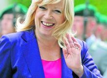Iveta Radicova, premier Słowacji, winą za podwyżki podatków  obarcza... swojego poprzednika Roberta Fico.Bigger